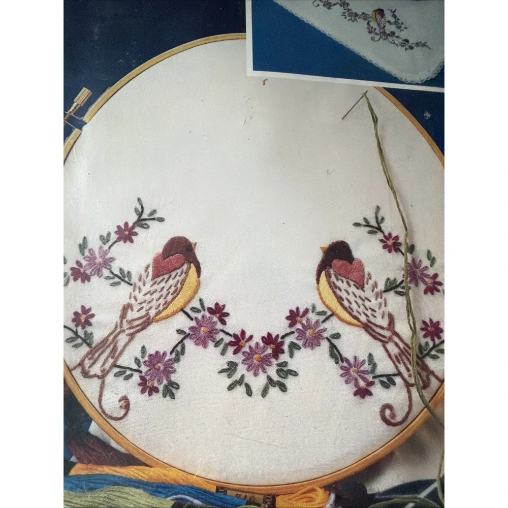 Vogart USA Bird of Paradise Stamped Embroidery Birds - Vogart Scarf Runner 8713L